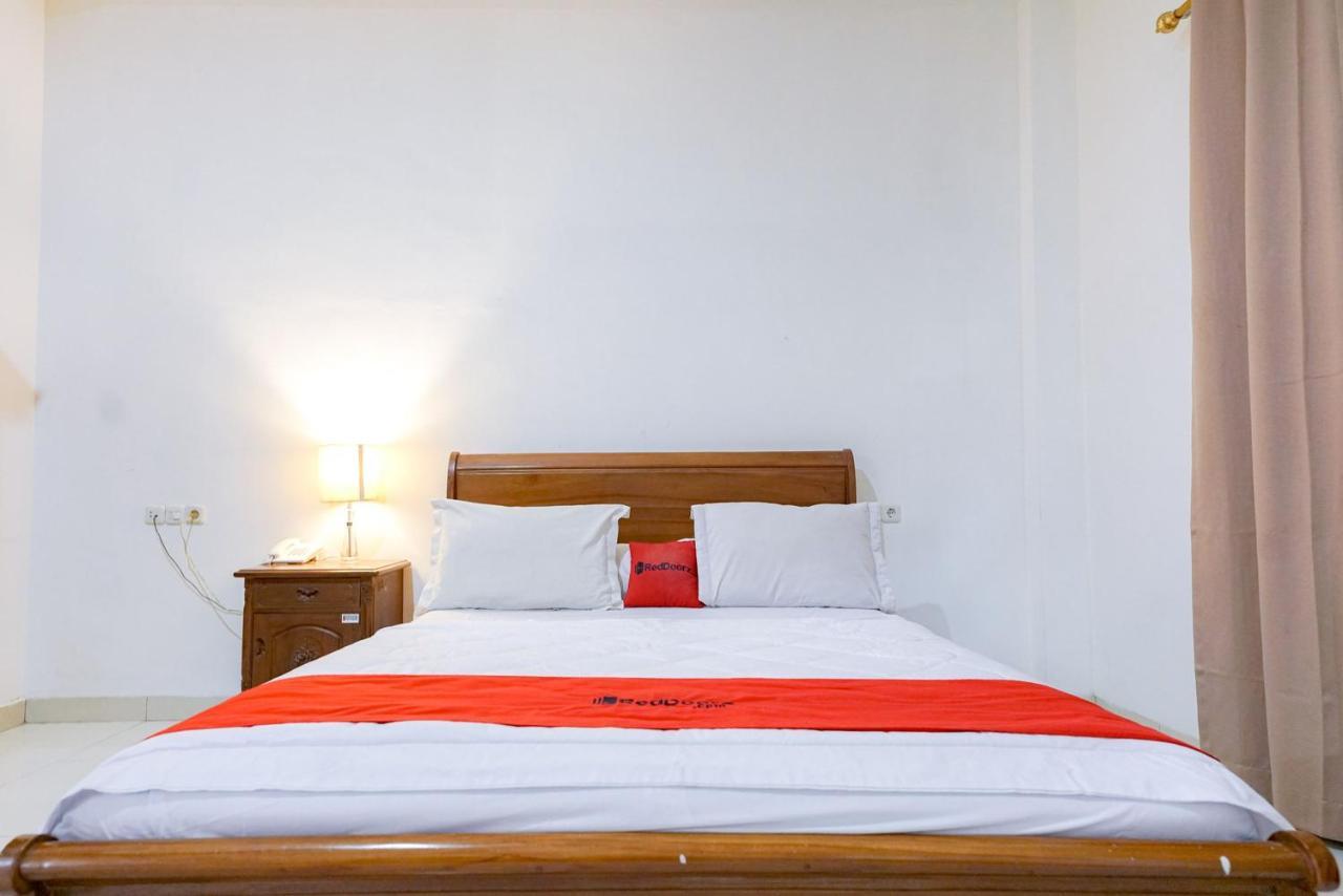 Reddoorz @ Avros Guest House Μεντάν Εξωτερικό φωτογραφία